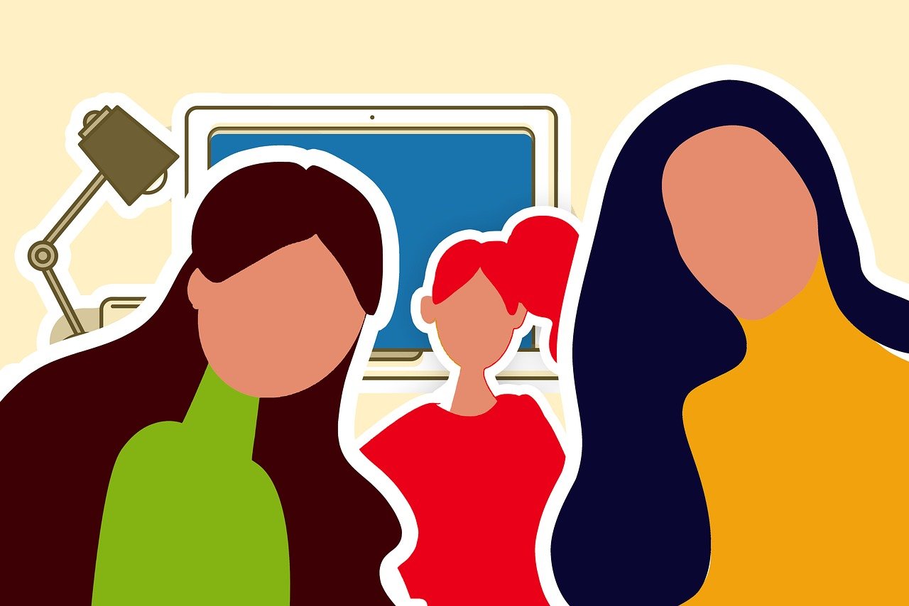 women influencers social media 8181356